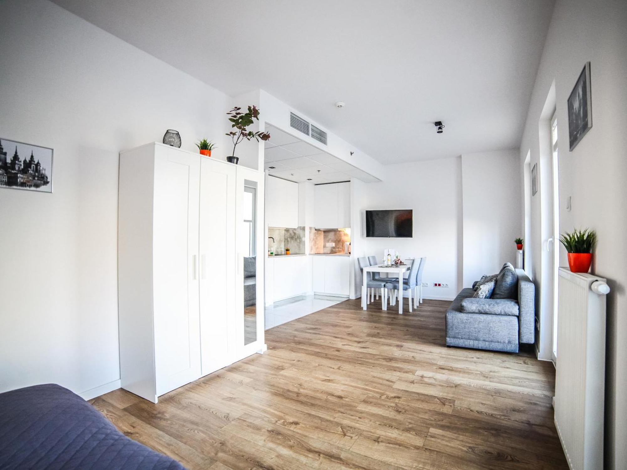 Big City Life Apartments - Bliska Wola Tower A وارسو المظهر الخارجي الصورة